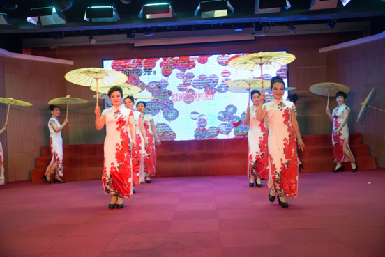 07曾都医院庆祝国际护士节-文艺表演-旗袍秀.png 07曾都医院庆祝国际护士节-文艺表演-旗袍秀.png